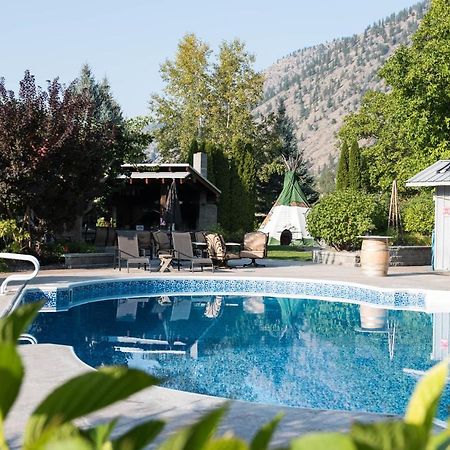 Similkameen Wild Resort & Winery Retreat Osoyoos Exterior photo