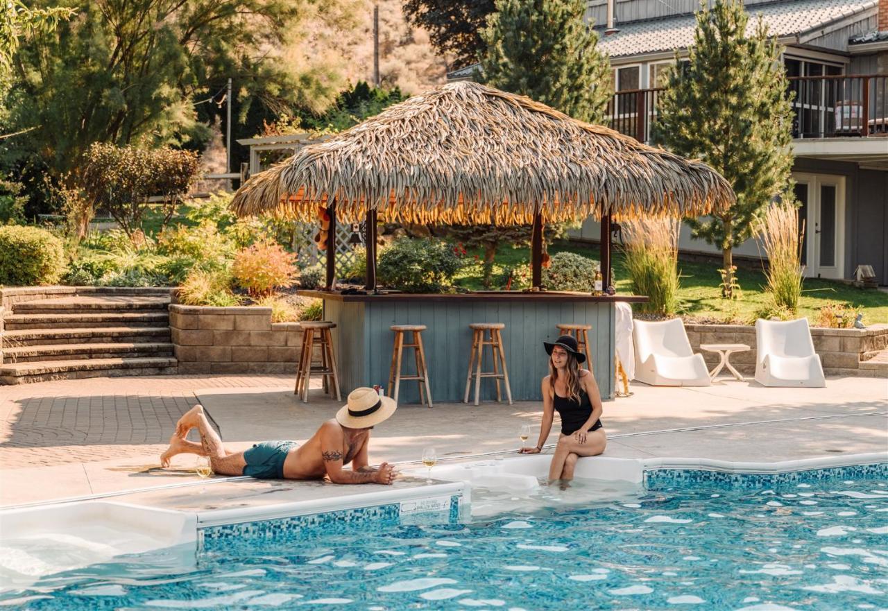 Similkameen Wild Resort & Winery Retreat Osoyoos Exterior photo