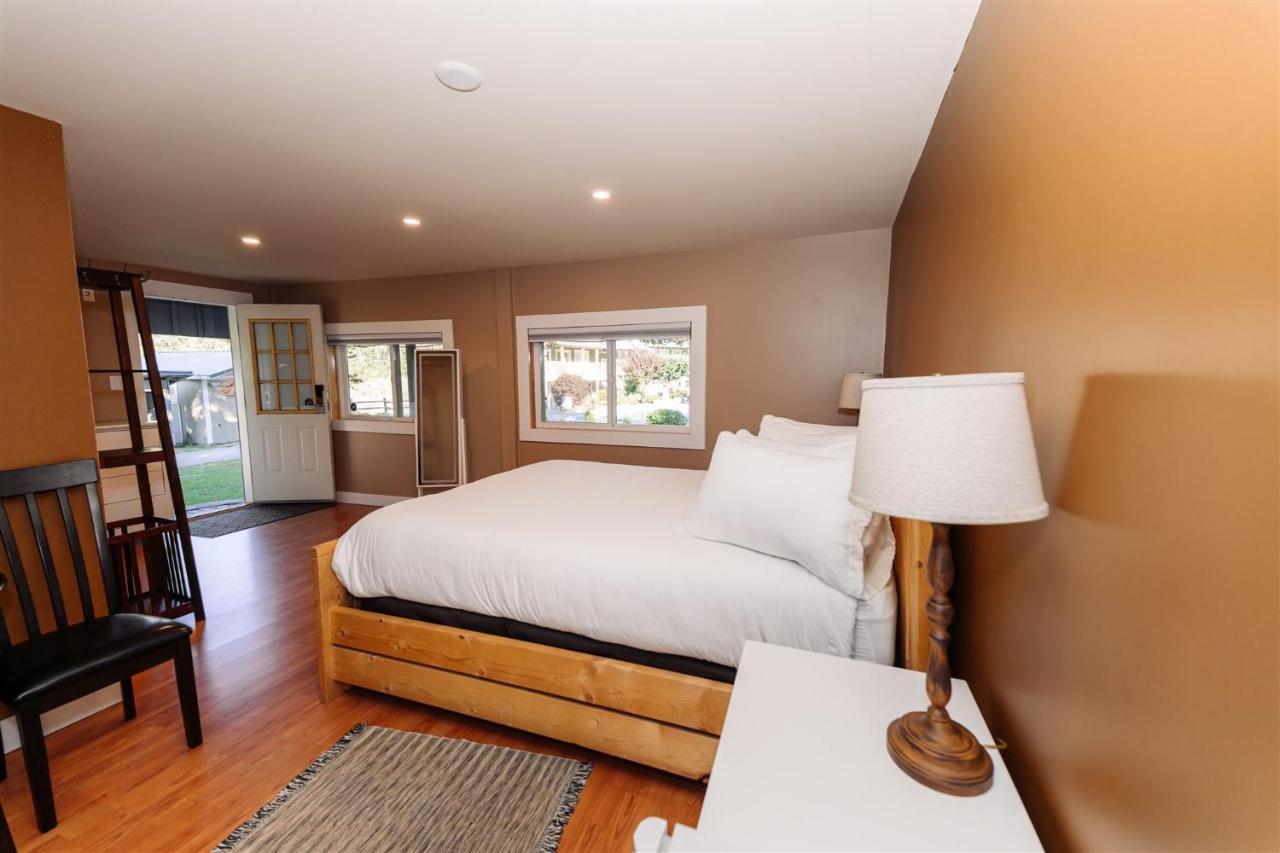 Similkameen Wild Resort & Winery Retreat Osoyoos Exterior photo