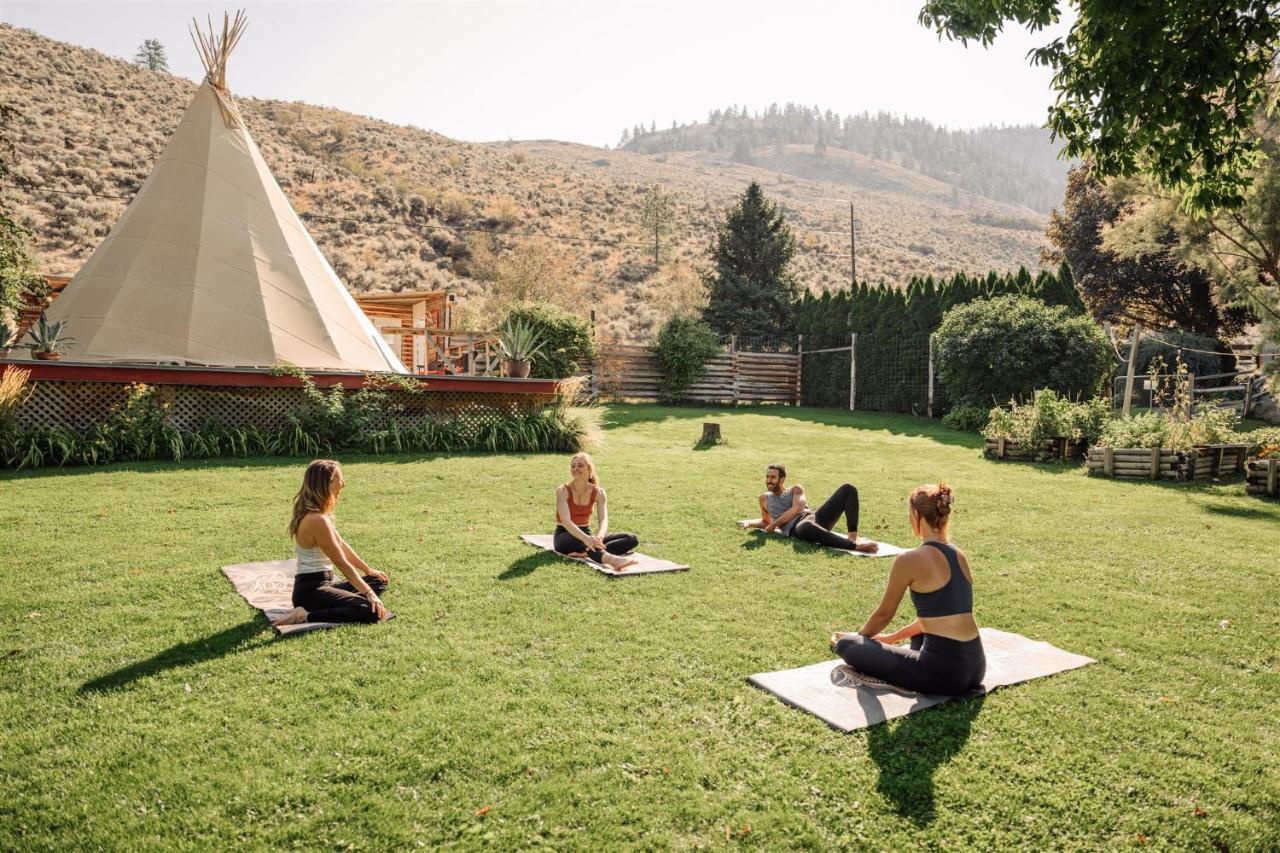 Similkameen Wild Resort & Winery Retreat Osoyoos Exterior photo